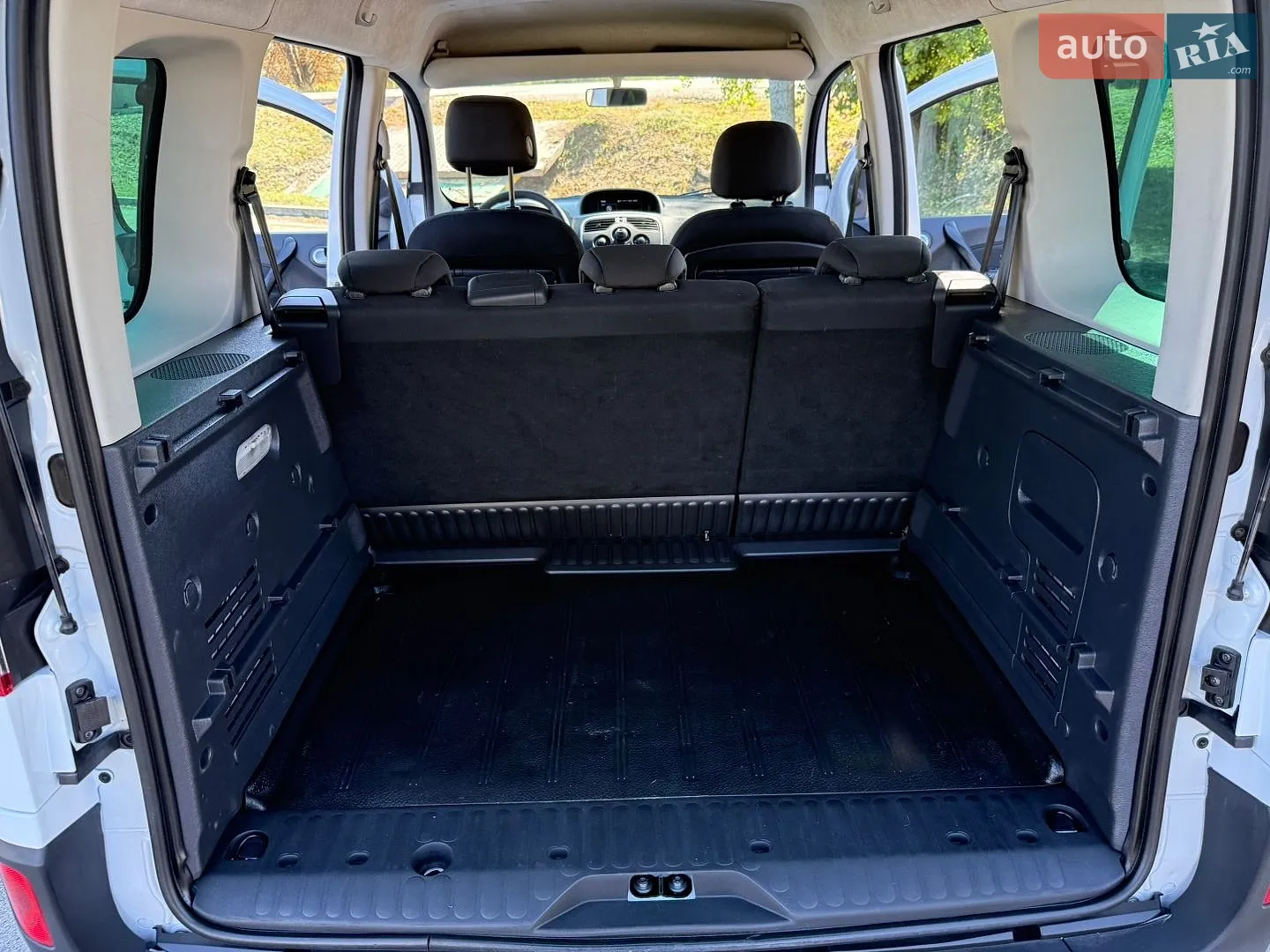 2017 Renault Kangoo - мініатюра 64