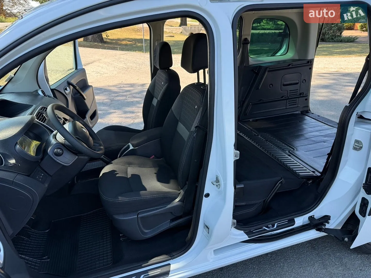 2017 Renault Kangoo - мініатюра 76
