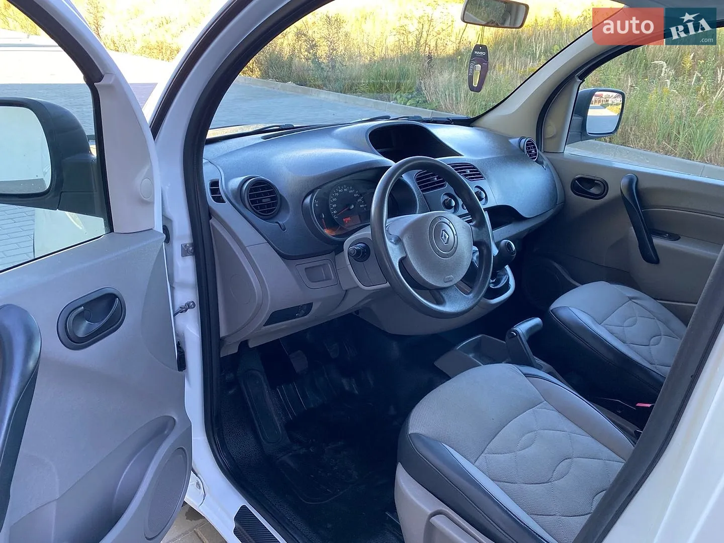 2010 Renault Kangoo - мініатюра 18
