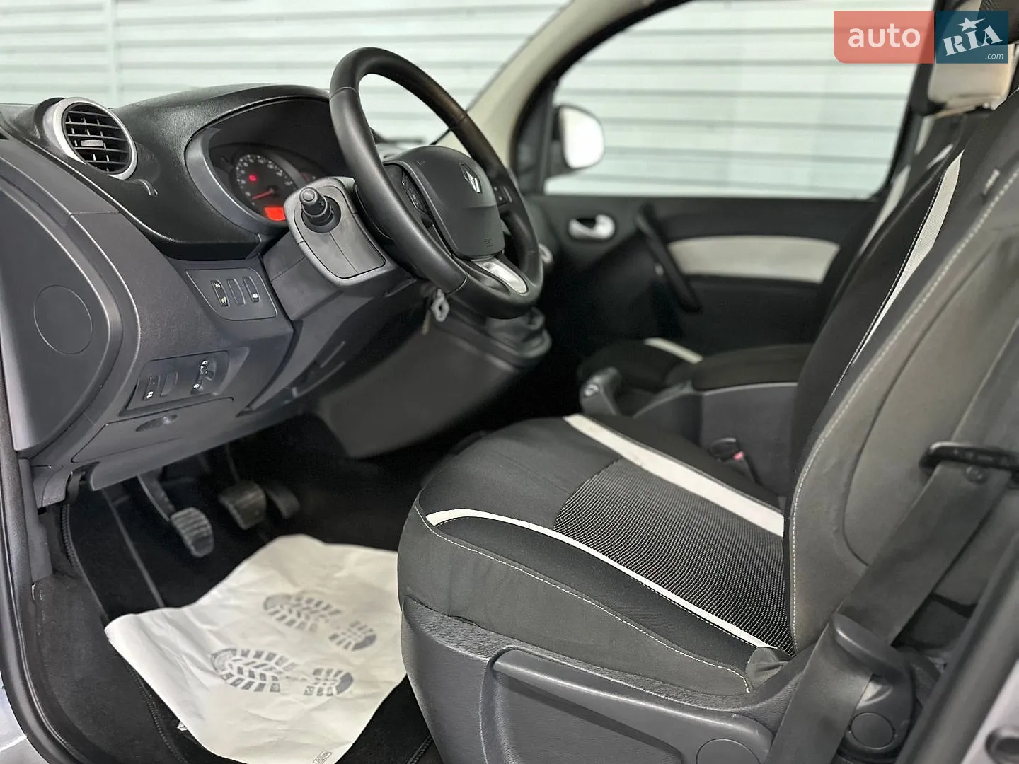 2015 Renault Kangoo - мініатюра 49