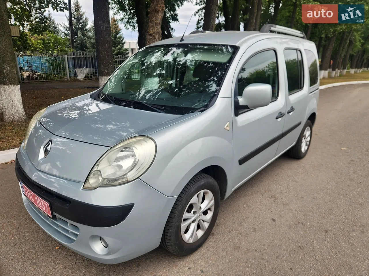 2010 Dacia Sandero - мініатюра 30
