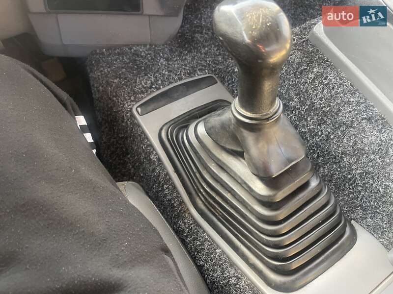 Самоскид Renault Kerax 2006 в Тячеві