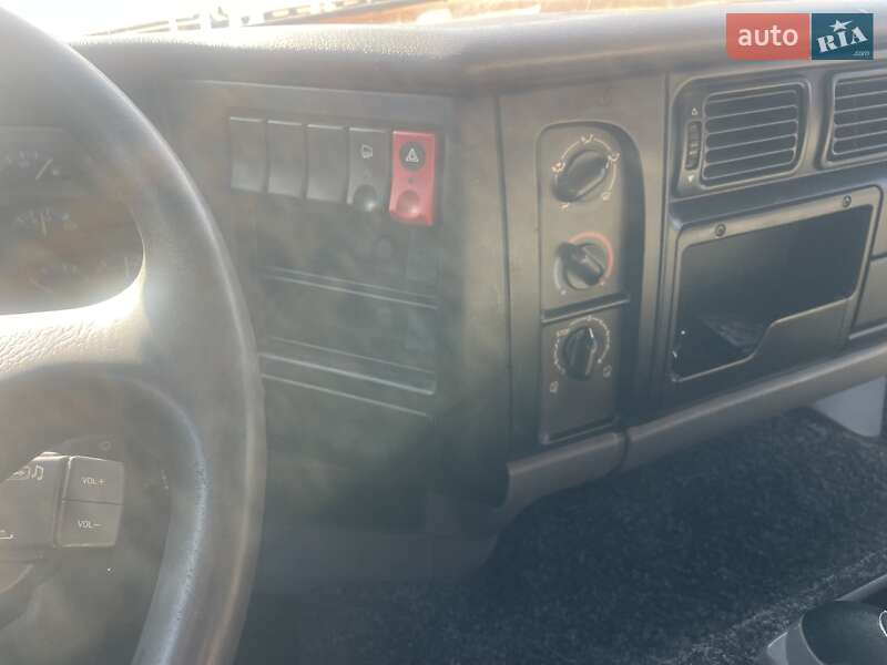 Самоскид Renault Kerax 2006 в Тячеві