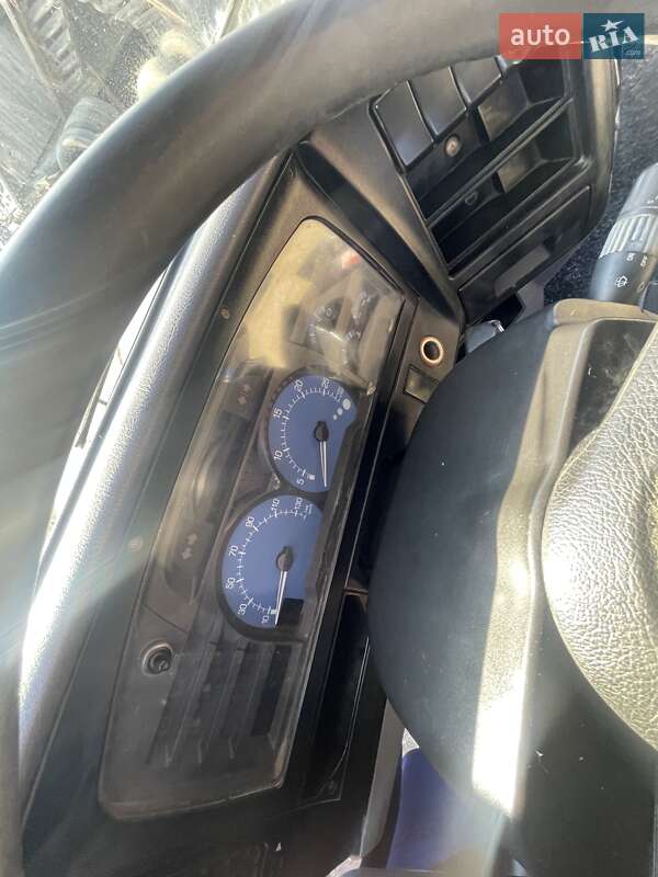 Самоскид Renault Kerax 2006 в Тячеві