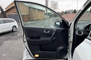 Внедорожник / Кроссовер Renault Koleos 2012 в 