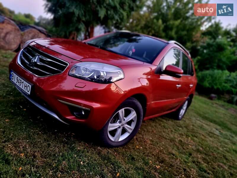 Внедорожник / Кроссовер Renault Koleos 2012 в 