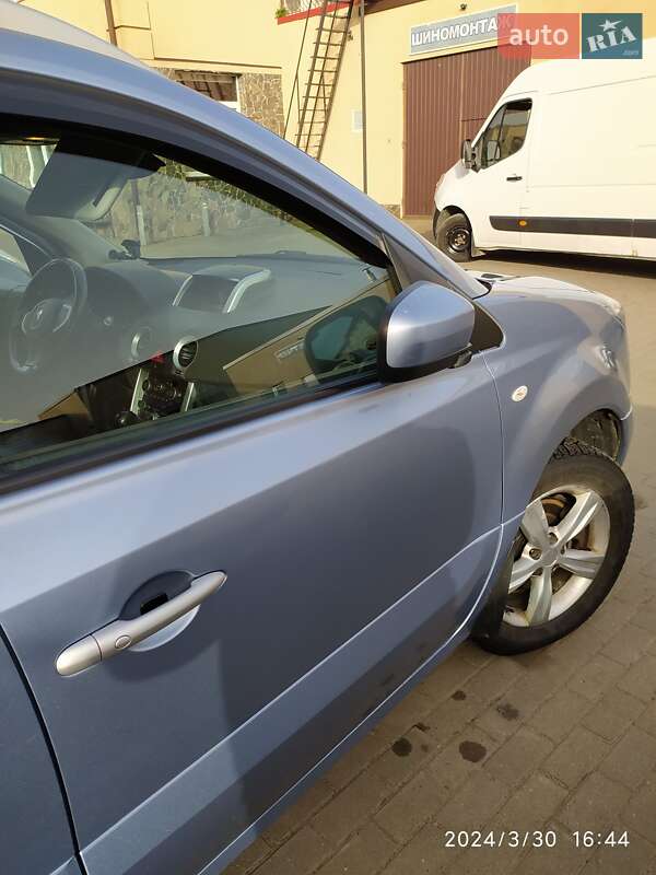 Внедорожник / Кроссовер Renault Koleos 2010 в Владимире