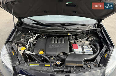 Позашляховик / Кросовер Renault Koleos 2013 в 