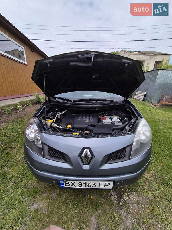 Позашляховик / Кросовер Renault Koleos 2008 в 