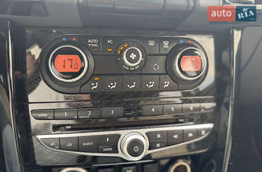 Позашляховик / Кросовер Renault Koleos 2009 в 