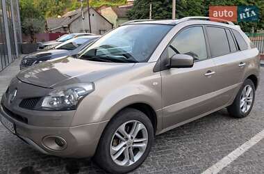 Позашляховик / Кросовер Renault Koleos 2010 в Ужгороді