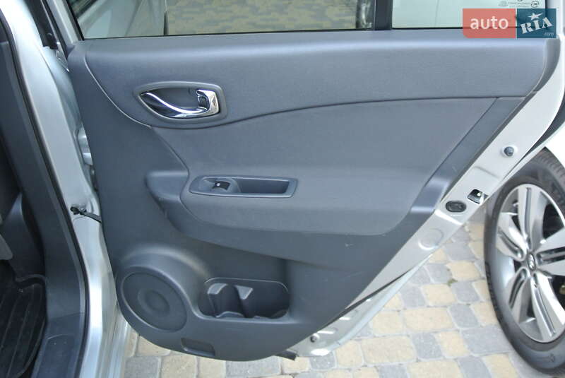 Внедорожник / Кроссовер Renault Koleos 2012 в Черновцах фото 27 Внедорожник / Кроссовер Renault Koleos 2012 в Черновцах