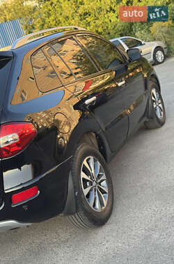 Внедорожник / Кроссовер Renault Koleos 2011 в 
