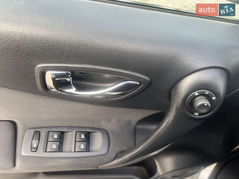 Внедорожник / Кроссовер Renault Koleos 2011 в Ровно фото 8 Внедорожник / Кроссовер Renault Koleos 2011 в Ровно