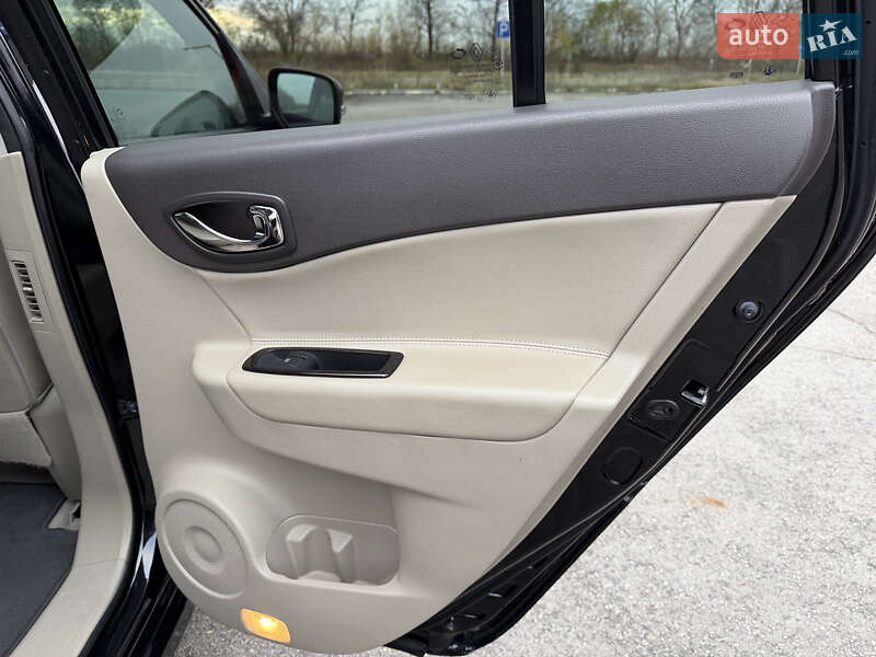 Позашляховик / Кросовер Renault Koleos 2014 в Радивиліві