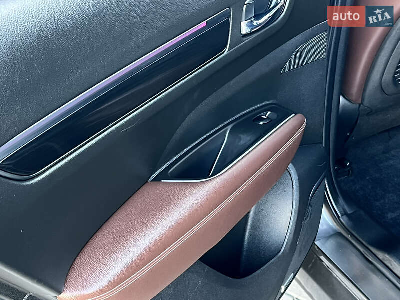 Внедорожник / Кроссовер Renault Koleos 2017 в Черкассах