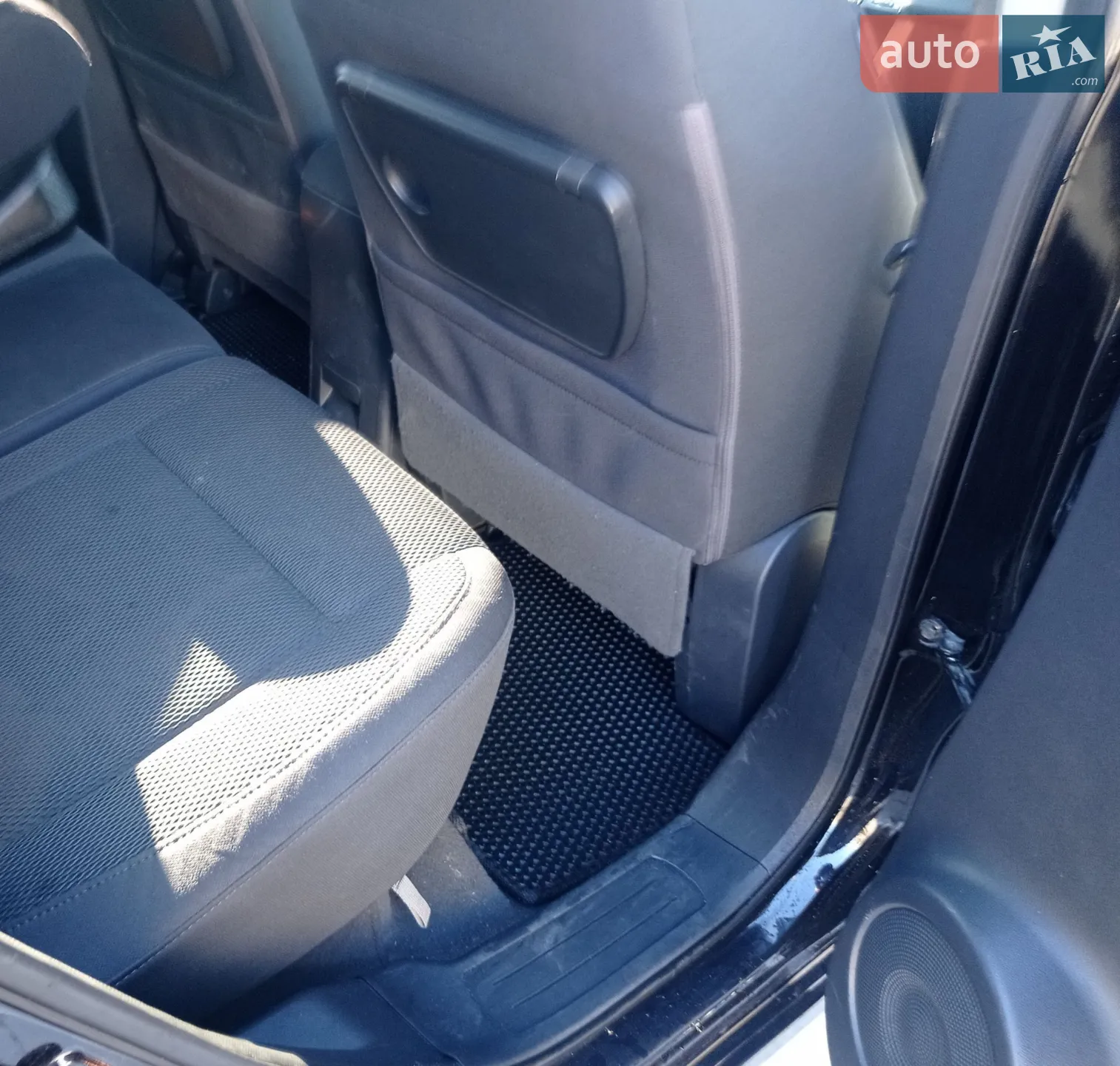 Renault Koleos 2010 VIN VF1VY0AX6UC322654 фото оголошення 2 з 11