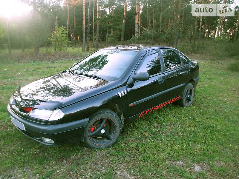 Renault Laguna 1997 года