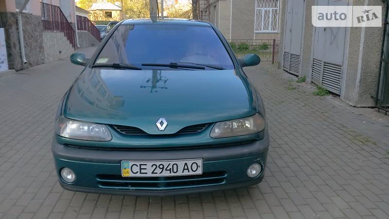 Седан Renault Laguna 2001 в Снятине