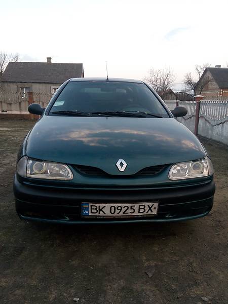 Renault Laguna 1995 года