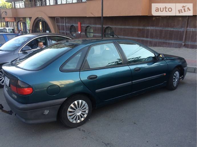 Renault Laguna 1996 года