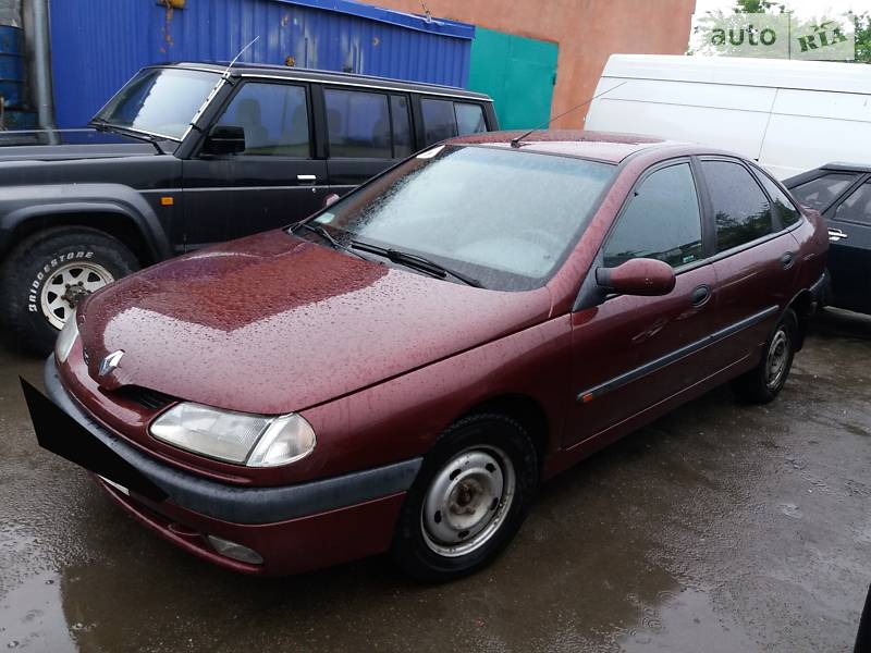 Renault Laguna 1995 года