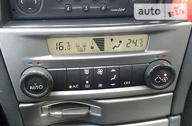 Універсал Renault Laguna 2001 в 