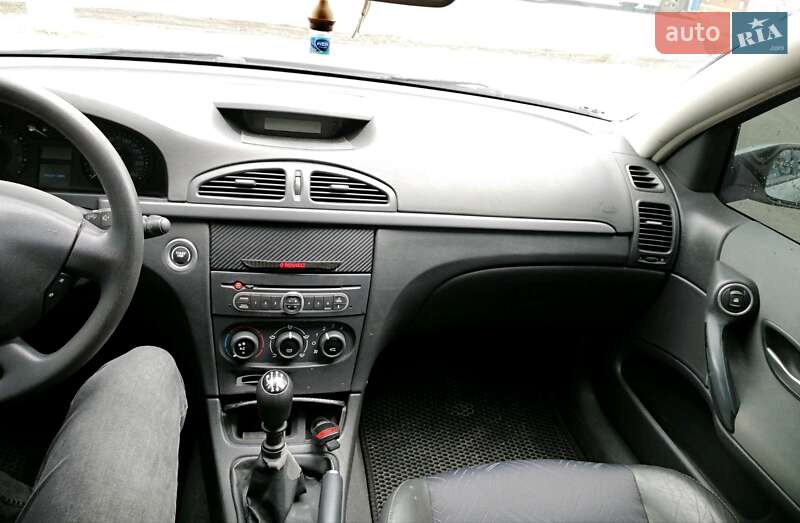 Лифтбек Renault Laguna 2005 в Ровно