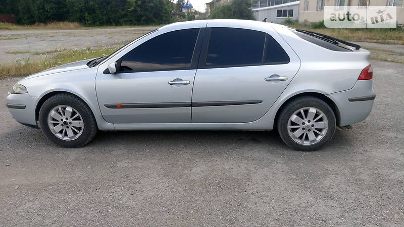 Хэтчбек Renault Laguna 2003 в Борщеве