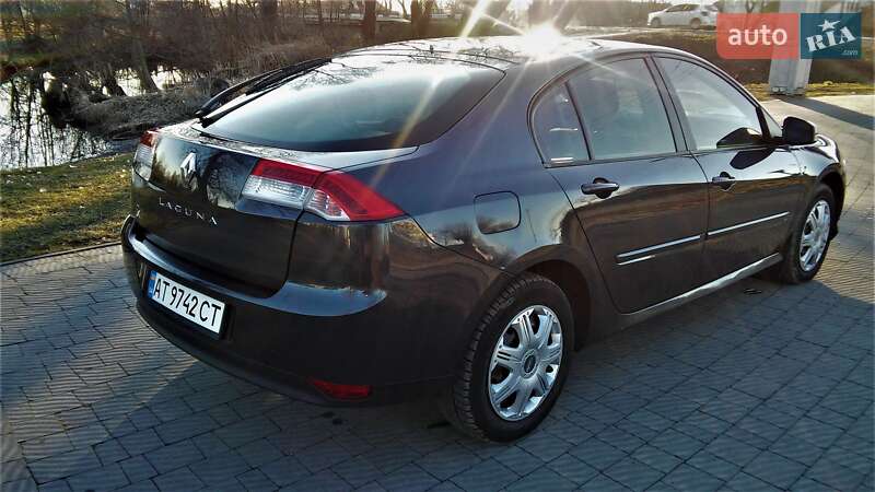 Хэтчбек Renault Laguna 2009 в Ивано-Франковске