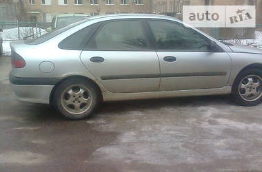 Хетчбек Renault Laguna 1995 в 