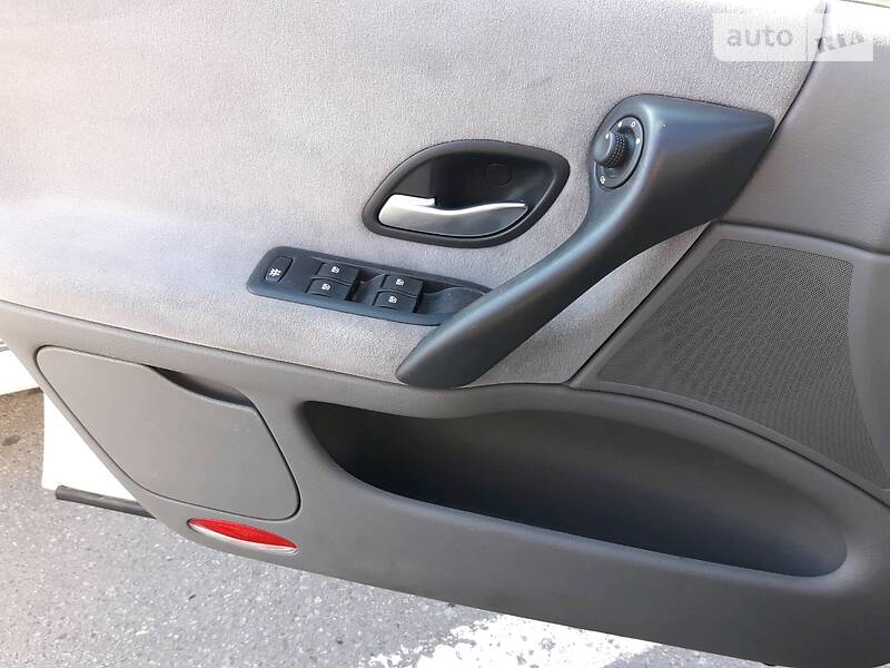 Хетчбек Renault Laguna 2002 в Полтаві фото 77 Хетчбек Renault Laguna 2002 в Полтаві