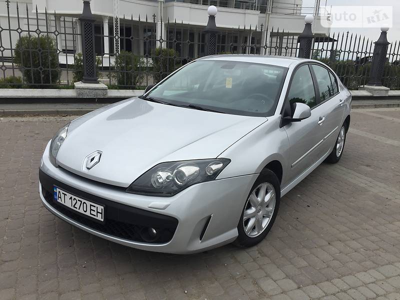 Хетчбек Renault Laguna 2009 в 