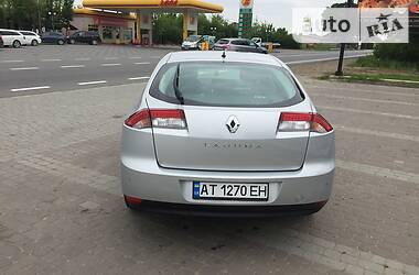 Хетчбек Renault Laguna 2009 в 
