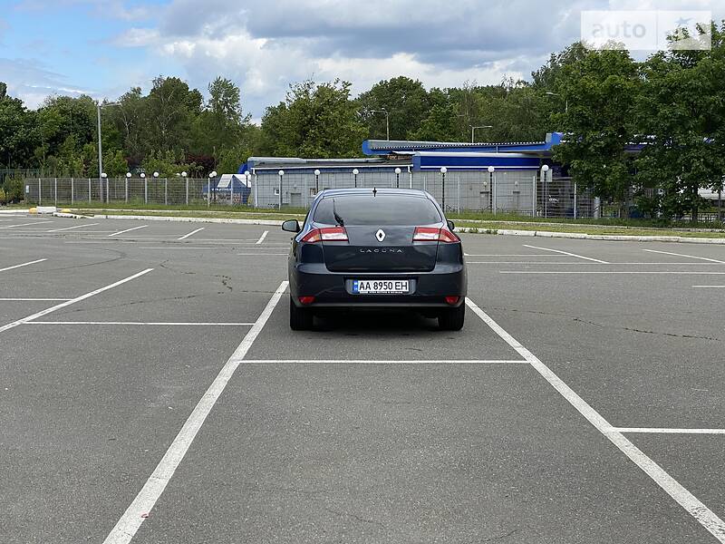 Хетчбек Renault Laguna 2011 в Києві