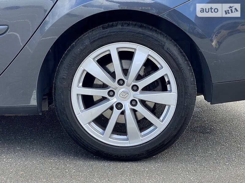 Хетчбек Renault Laguna 2011 в Києві