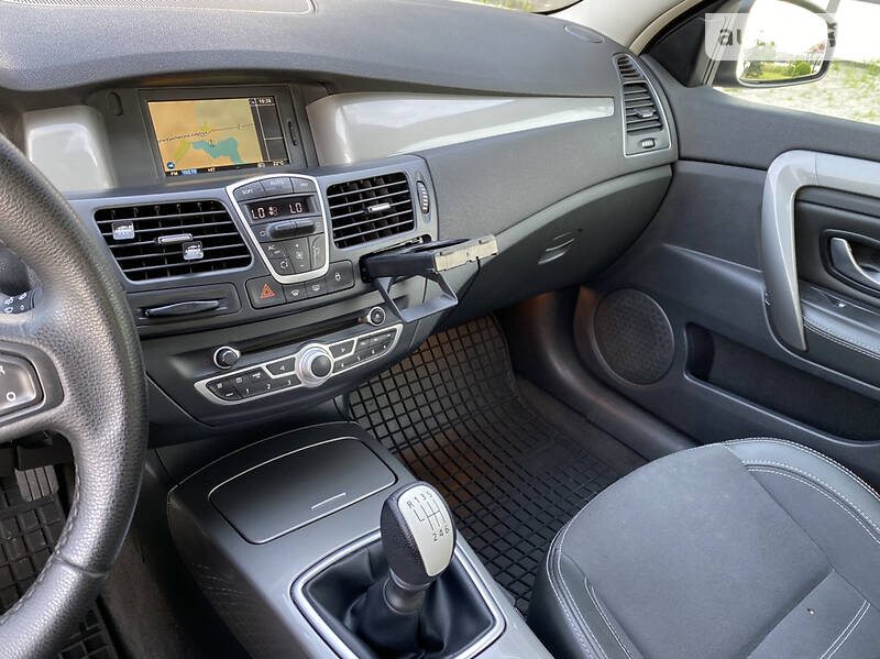 Хетчбек Renault Laguna 2011 в Рівному