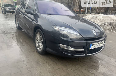 Лифтбек Renault Laguna 2013 в 