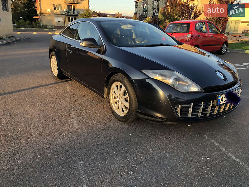 Купе Renault Laguna 2009 в Тячеві