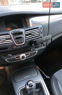 Універсал Renault Laguna 2012 в 