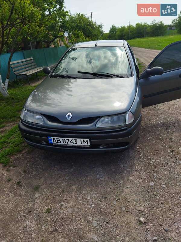 Хэтчбек Renault Laguna 1996 в Виннице
