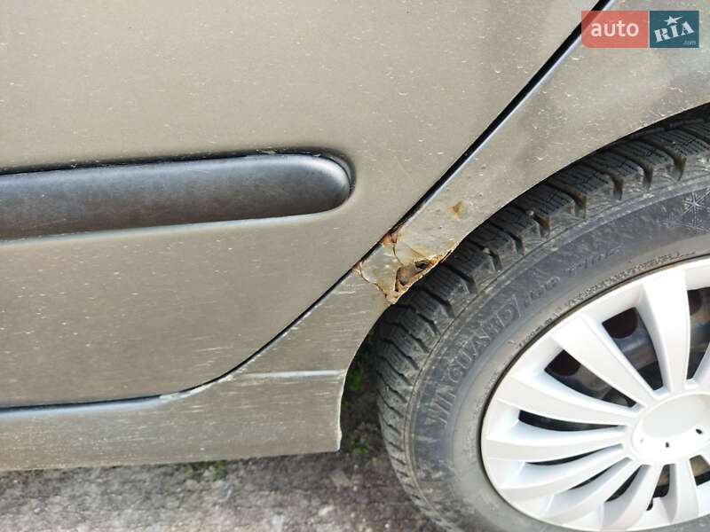 Хэтчбек Renault Laguna 1996 в Виннице