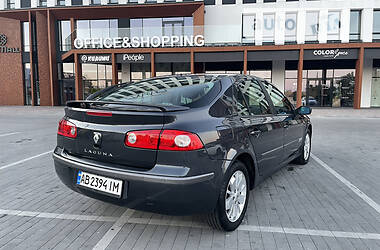 Хэтчбек Renault Laguna 2007 в 