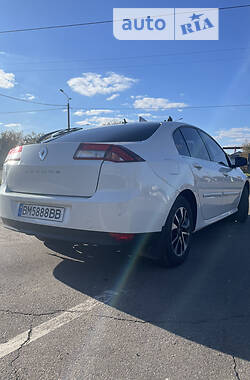 Лифтбек Renault Laguna 2014 в 