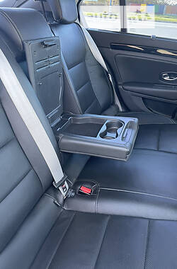 Лифтбек Renault Laguna 2014 в 