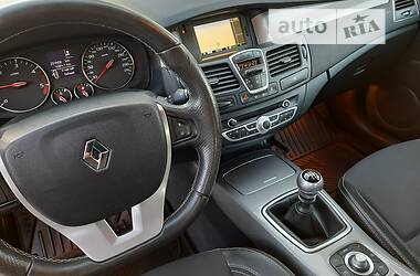 Лифтбек Renault Laguna 2011 в 