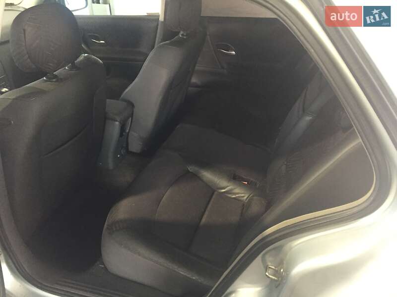 Лифтбек Renault Laguna 2001 в Одессе