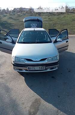 Лифтбек Renault Laguna 2001 в Черноморске