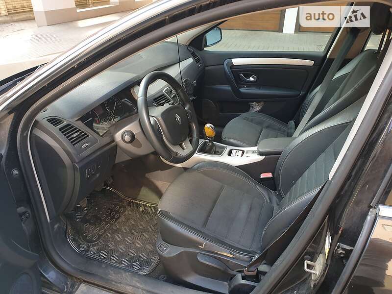 Универсал Renault Laguna 2008 в Черновцах