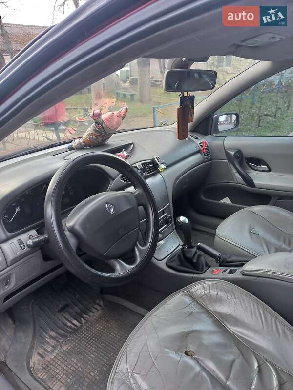 Лифтбек Renault Laguna 2003 в Городне фото 9 Лифтбек Renault Laguna 2003 в Городне